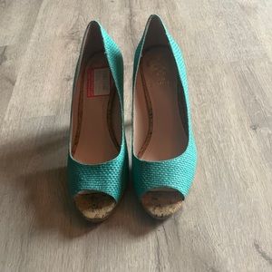 Vince Camuto Aquamarine heels